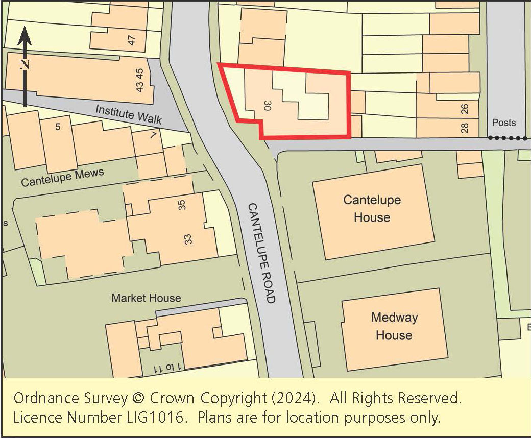 Lot: 156 - RETAIL UNIT AND WORKSHOP WITH GARAGE AND TWO FLATS - 